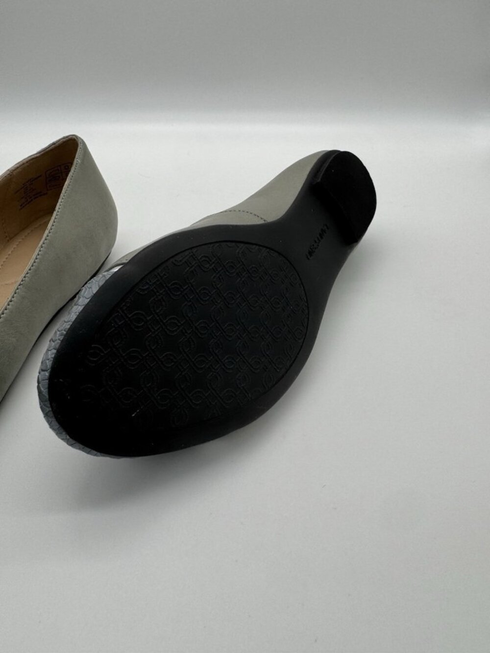 Lands End Women's Captoe Flats Gray Size 9B Business Casual Office Comfort New - Picture 6 of 8